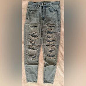American Eagle Outfitters Distressed Highest Rise Jegging 6 Short